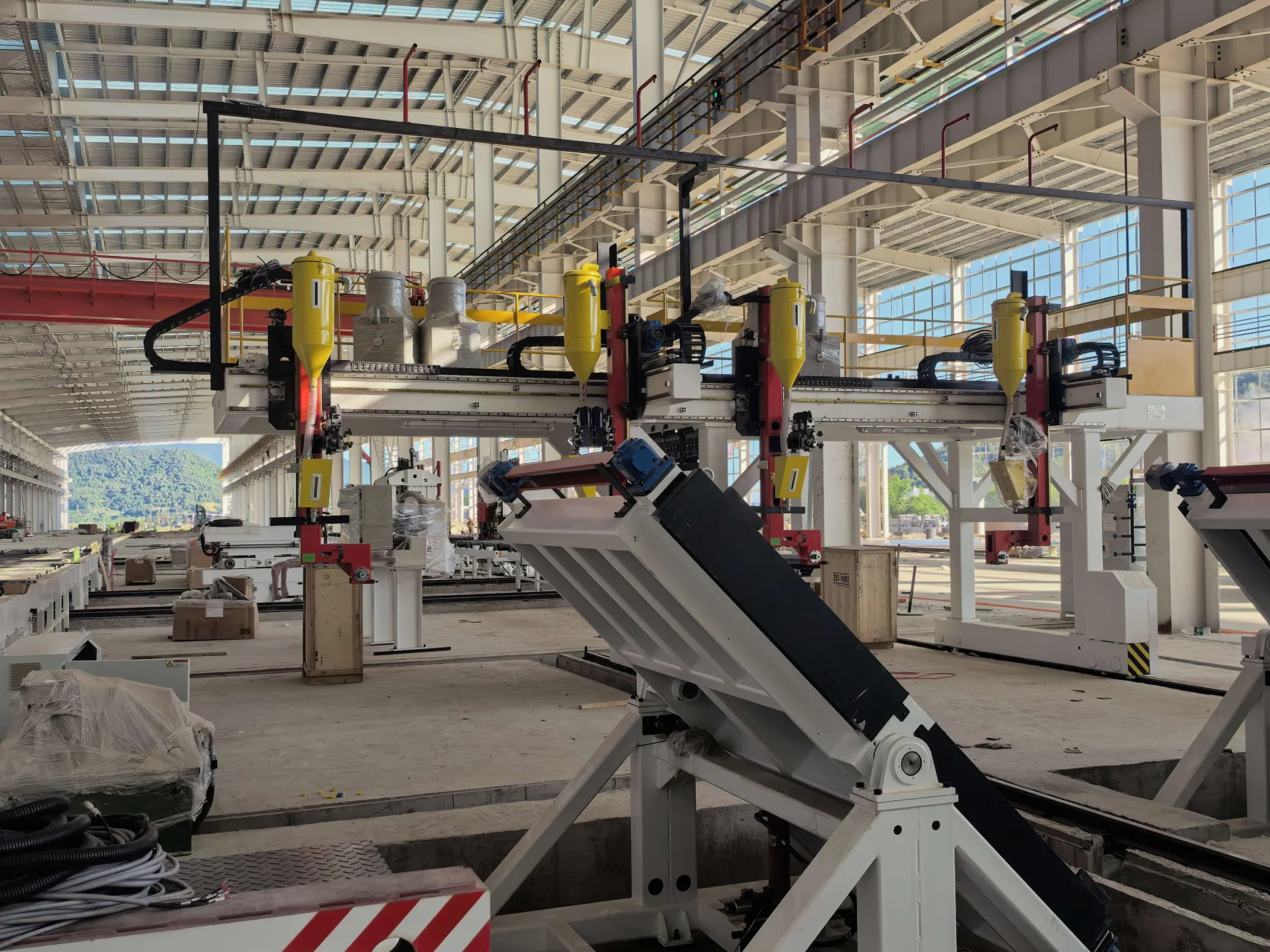 福建客户 H重型型钢自动生产线安装调试 3
